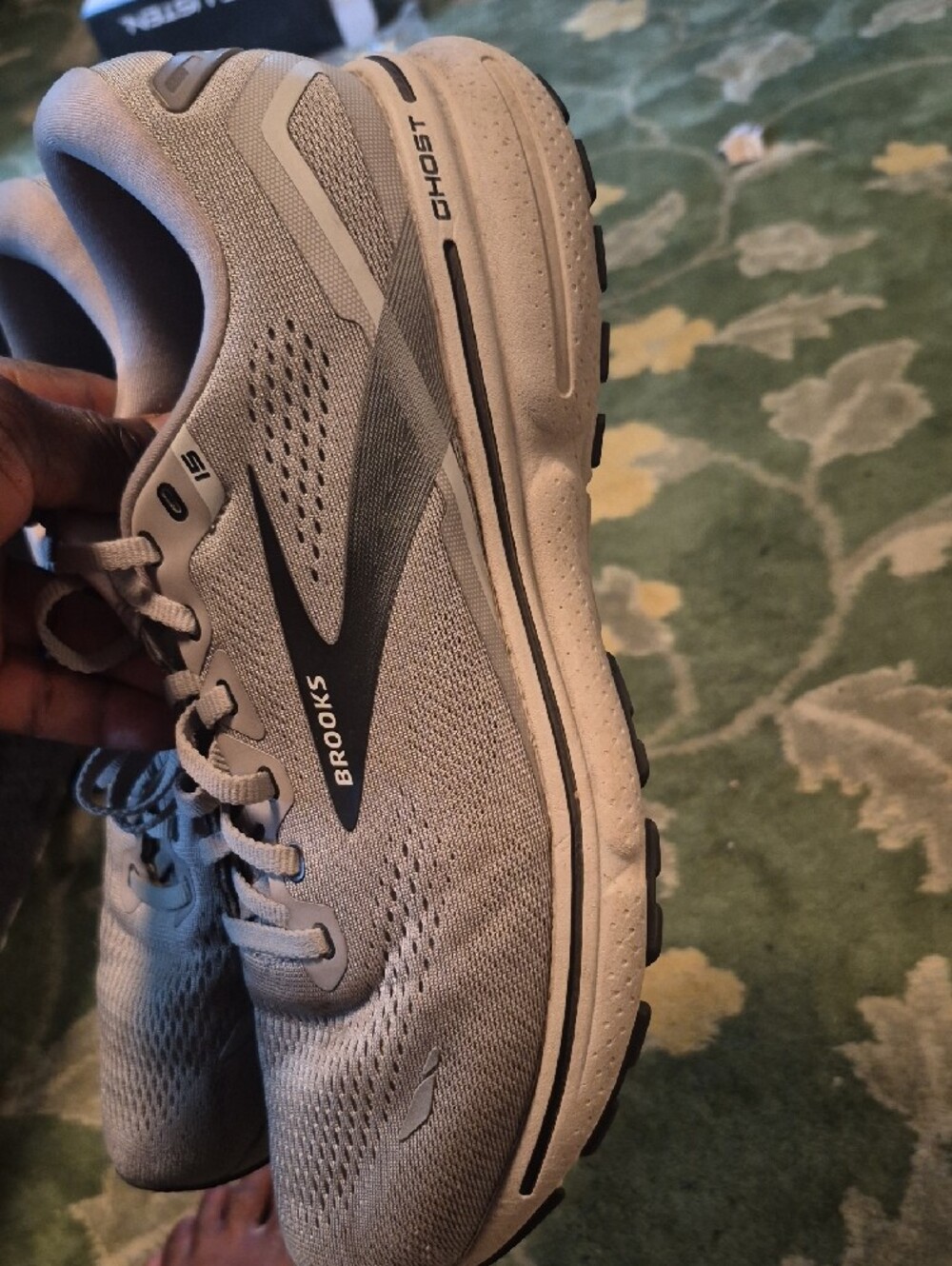 Brooks Men's Light Gray Lace-Up Running Shoes - Picture 2 of 12